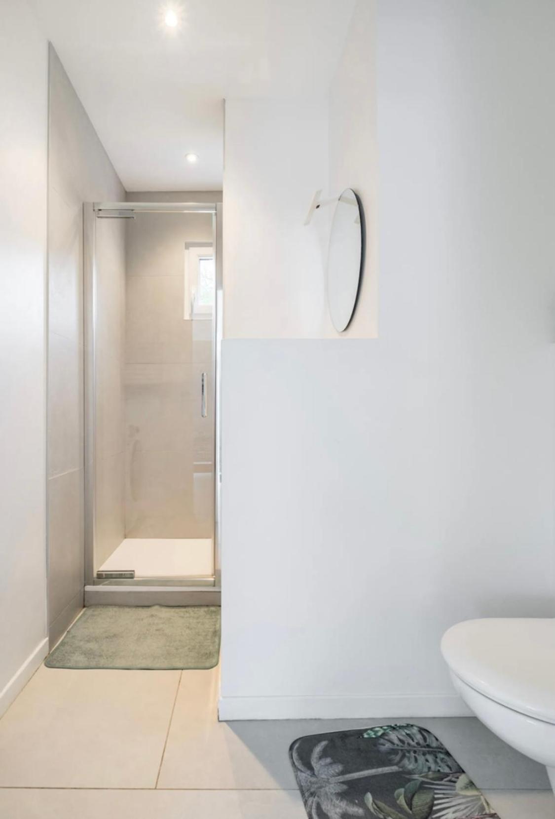 Villa Entouree De Verdure Avec Parking Prive 할루인 외부 사진